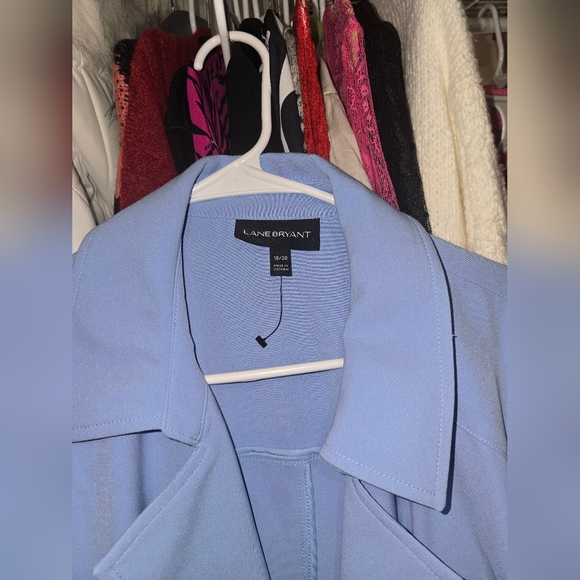🍁NWOT $139.95  Lane Bryant Blue Lace Details Long Sleeve Trench Coat Size 18/20 - Picture 6 of 7